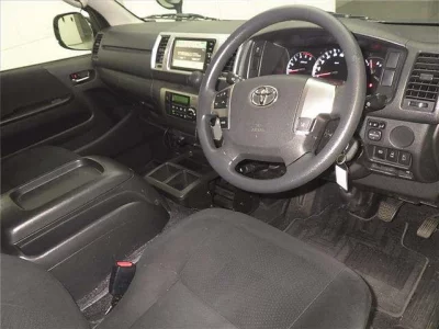 TOYOTA REGIUS ACE VAN