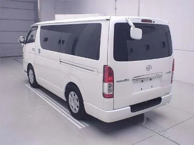 TOYOTA REGIUS ACE VAN