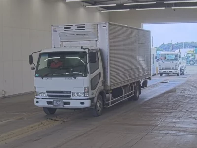 MITSUBISHI FUSO FIGHTER
