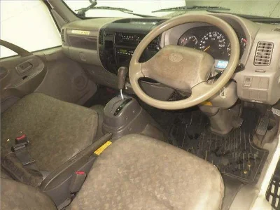 TOYOTA DYNA