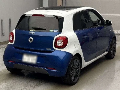 SMART FOURFOUR