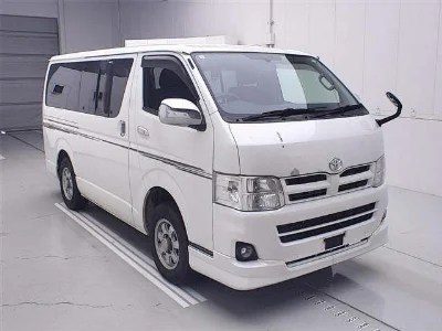 TOYOTA REGIUS ACE VAN