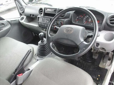 TOYOTA DYNA