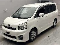 Цена авто Toyota Voxy с аукционов Японии, номер кузова ZRR70W, пробег 212 000, оценка 2