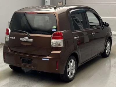 TOYOTA SPADE