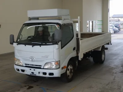 TOYOTA DYNA