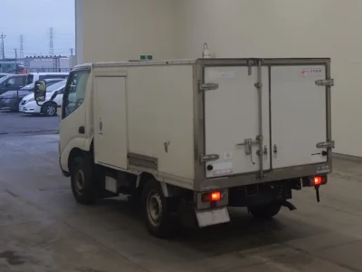 TOYOTA DYNA