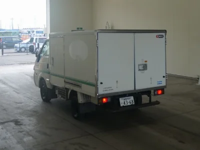 MITSUBISHI DELICA WAGON