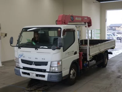 MITSUBISHI CANTER