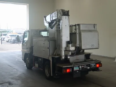 MITSUBISHI CANTER