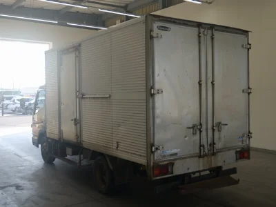 MITSUBISHI CANTER