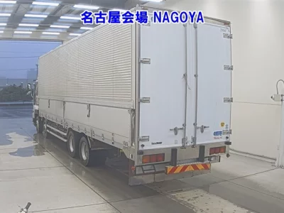 ISUZU GIGA