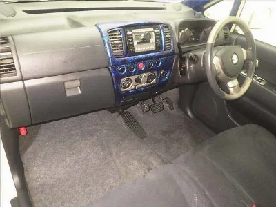 SUZUKI MRWAGON