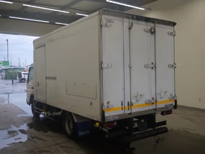 MITSUBISHI CANTER