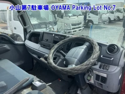 MITSUBISHI CANTER