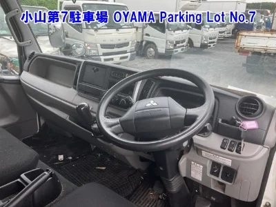 MITSUBISHI CANTER