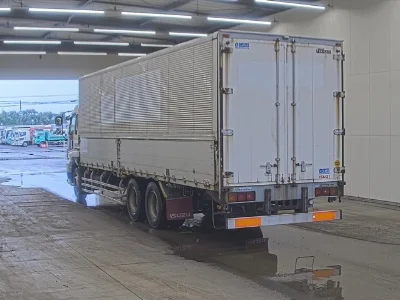 ISUZU GIGA