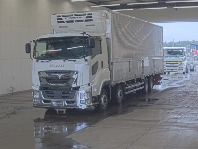 ISUZU GIGA