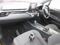 Цена авто Toyota C-HR с аукционов Японии, номер кузова ZYX11, пробег 43 000, оценка 12
