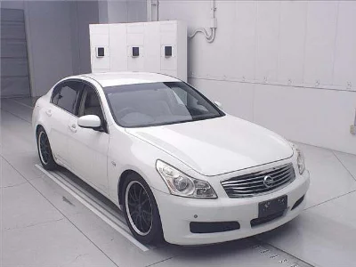 NISSAN SKYLINE