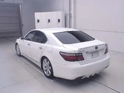 LEXUS LS