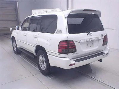 TOYOTA LAND CRUISER