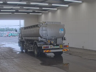 ISUZU GIGA