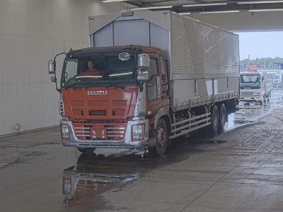 ISUZU GIGA