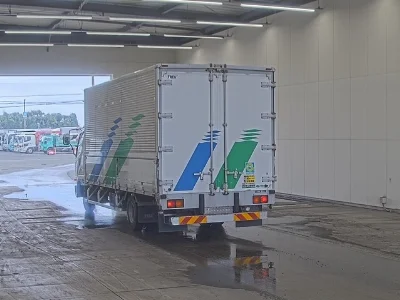 MITSUBISHI FUSO FIGHTER