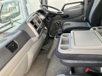 NISSAN UD