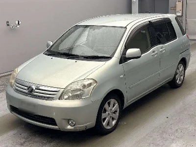 TOYOTA RAUM