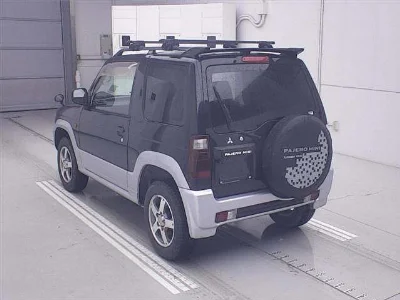 MITSUBISHI PAJERO MINI