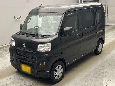 TOYOTA PIXIS VAN