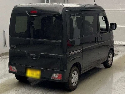 TOYOTA PIXIS VAN