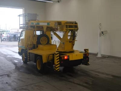 MITSUBISHI CANTER