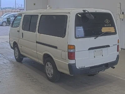 TOYOTA HIACE