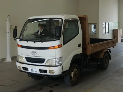 TOYOTA DYNA