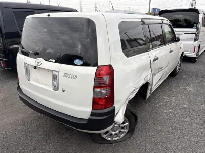 TOYOTA SUCCEED