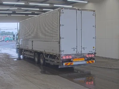 ISUZU GIGA