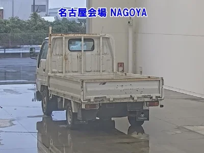 TOYOTA DYNA