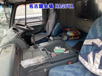 NISSAN UD