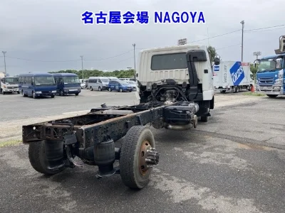 MITSUBISHI FUSO FIGHTER