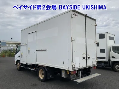 TOYOTA DYNA