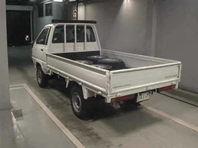 TOYOTA LITE ACE TRUCK
