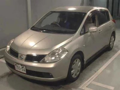 NISSAN TIIDA