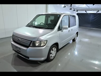 HONDA MOBILIO SPIKE