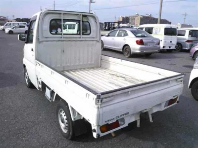 NISSAN CLIPPER TRUCK