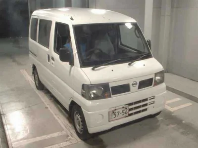 NISSAN CLIPPER VAN