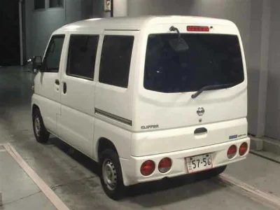 NISSAN CLIPPER VAN