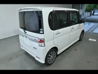 Цена авто Daihatsu Tanto с аукционов Японии, номер кузова L375S, пробег 129 000, оценка 8